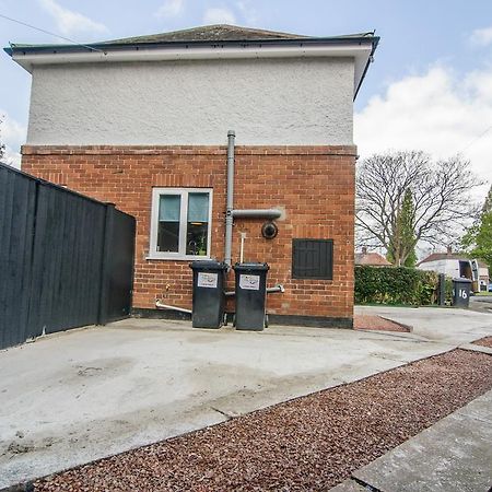 Warren House Apartment Doncaster Exterior photo